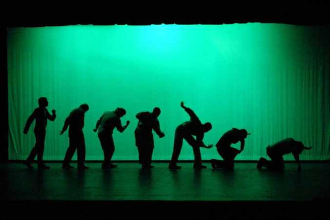 Ionesco.-B.-Rinoceronte.-2.-representacion por  Trinity Valley Comunity.-Texaa.-2004