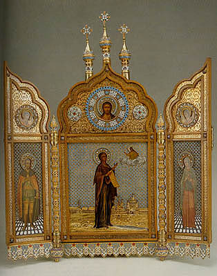 RUSIA.-11.-icono de nuestra Señora de Bogolyubsk con los santos de Alexander Nesky y maría magdalena.-fábrica Ivan Khlebikov.-Moscú.-1882.-Museo Hermitajge.-