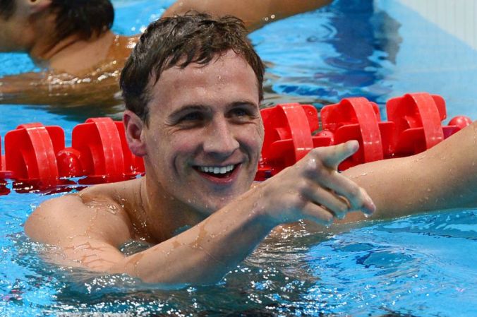 olimpiadas-5ggr.-Ryan Lochte celebrando su triunfo--Emmanuel Dunand.-AFP