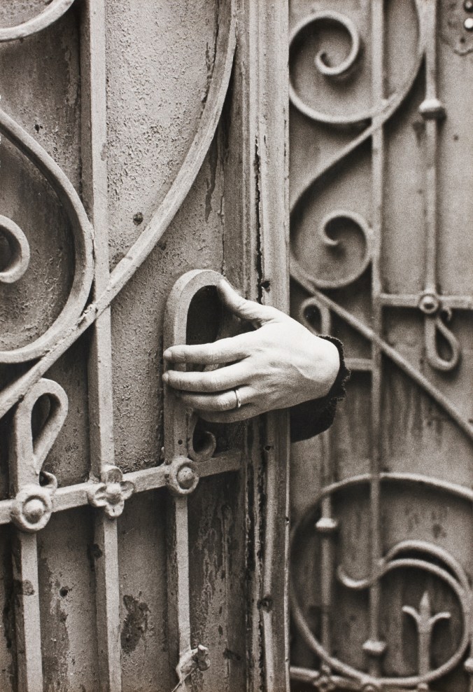 puertas.-996gg.-Helena Almeida.-gallery electaweb it